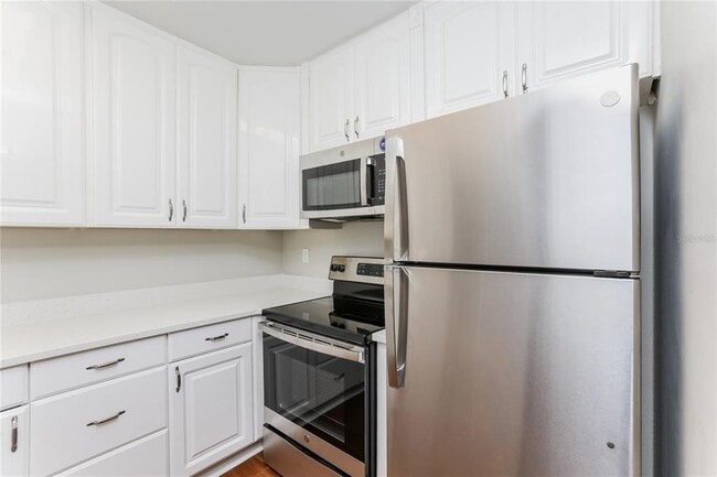 Building Photo - 131 Serena Rd