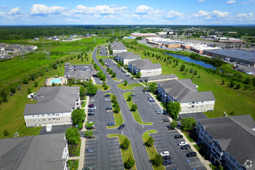 Building Photo - Rivers Pointe Apartments