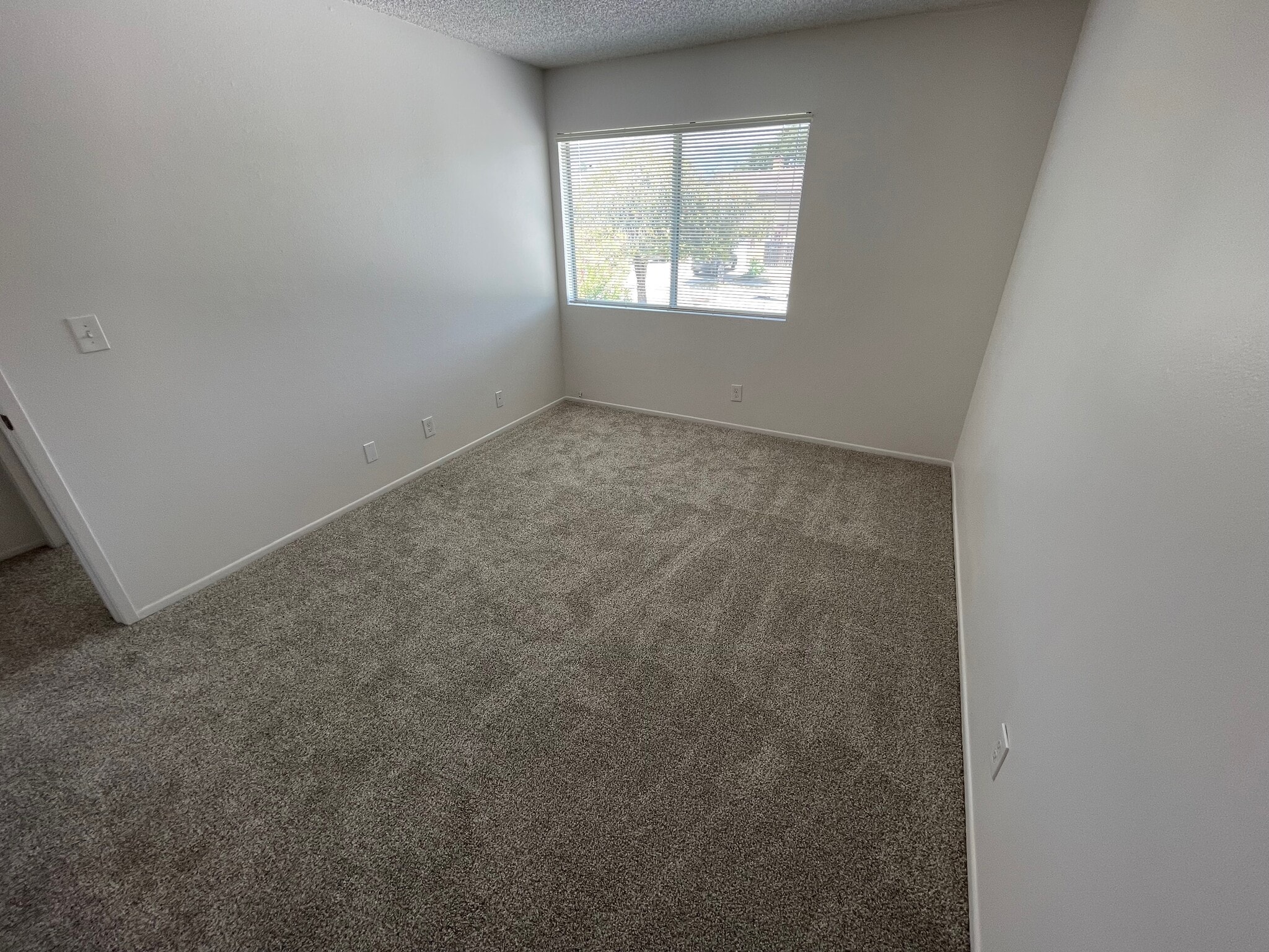 Building Photo - 7369 Elmhurst Pl