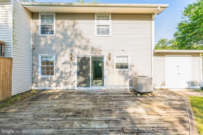 Building Photo - 2530 Vivaldi Ln
