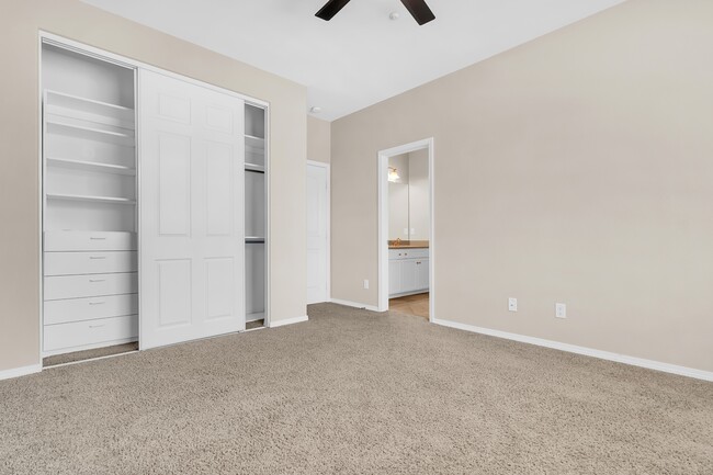 Building Photo - 4822 Brookside Ave