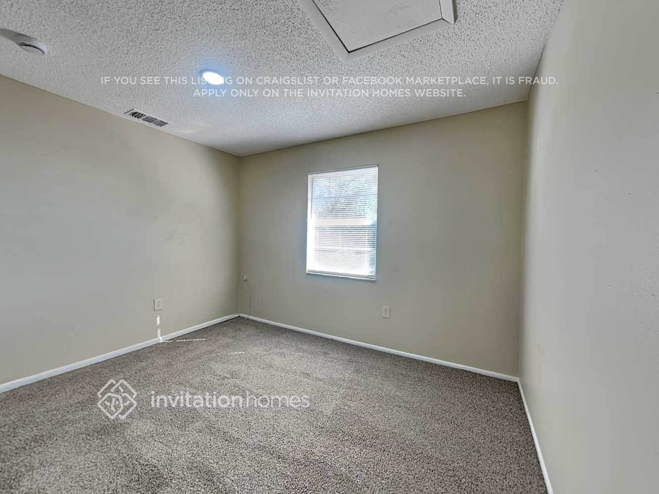 Building Photo - 546 Lake Dexter Blvd