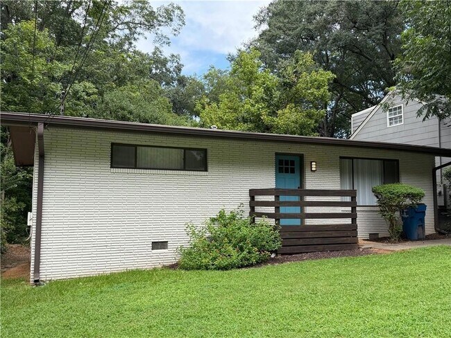 Building Photo - 1847 Dorsey Ave