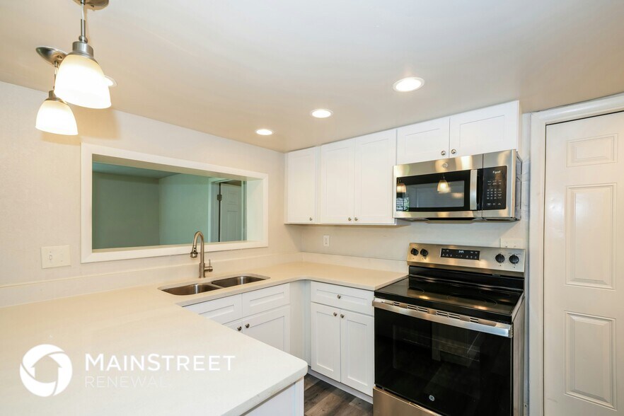 Building Photo - 3626 Bluebell Ln