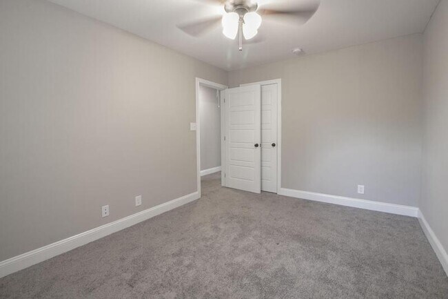 Building Photo - 2994 Gibbs Ln