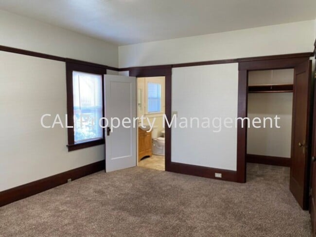 Building Photo - 2 Bedroom Home for Rent in South Salinas