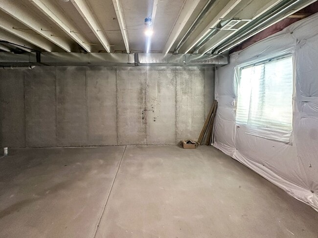 Building Photo - Alder Creek 3bd 2.5ba paired home for rent!