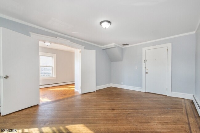 Building Photo - 86 Watsessing Ave