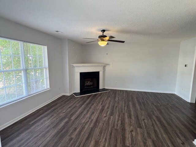 Building Photo - 2511 Bluff View Ct