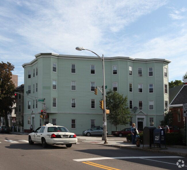 Building Photo - 300 Prospect St