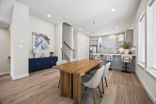 Building Photo - 10614 Cascade Ledge Ln