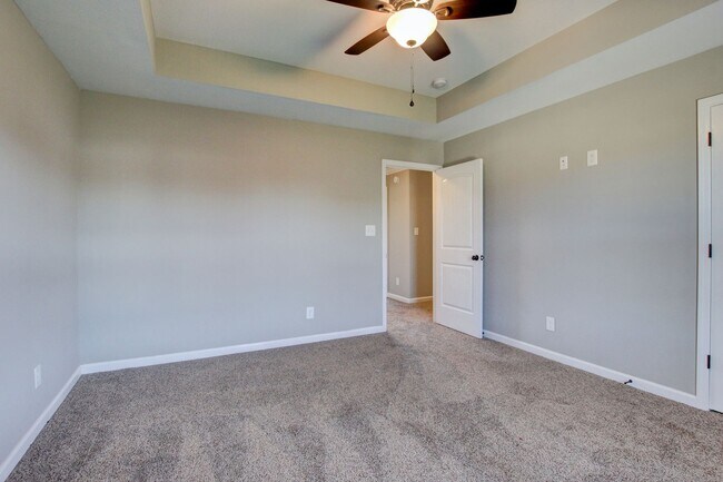 Building Photo - Big and Beautiful Smart Home