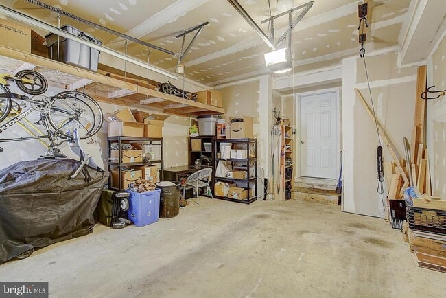Building Photo - 2684 Tilton St