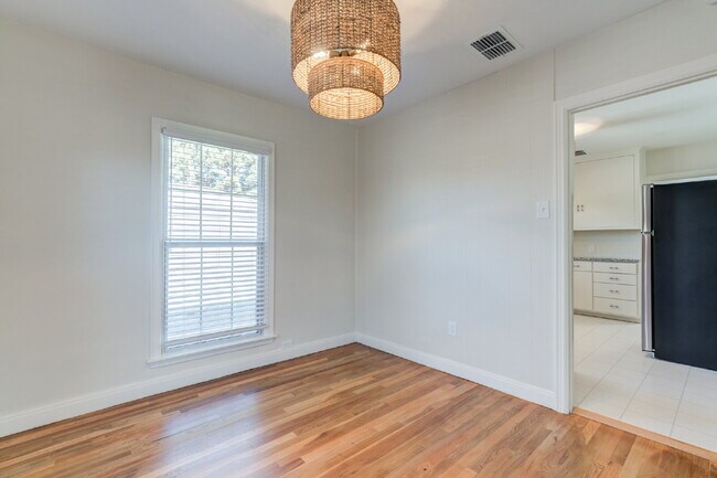 Building Photo - Tech Terrace Pre-Lease for 2026 or available now!