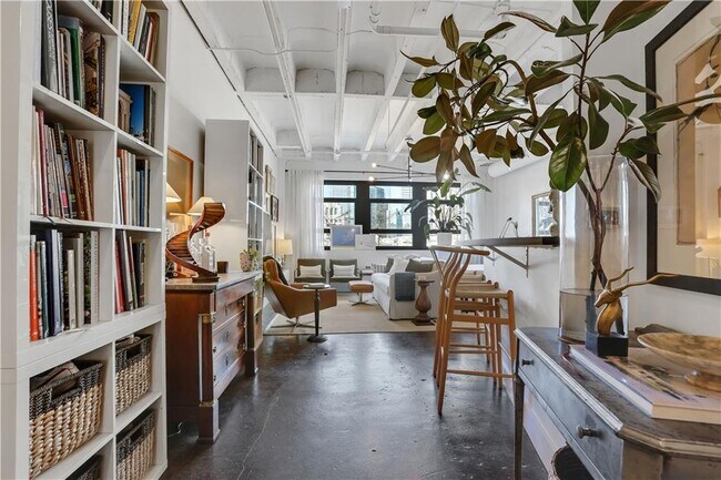 Building Photo - 878 Peachtree St NE