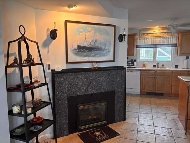 Building Photo - 20 Humarock Bch