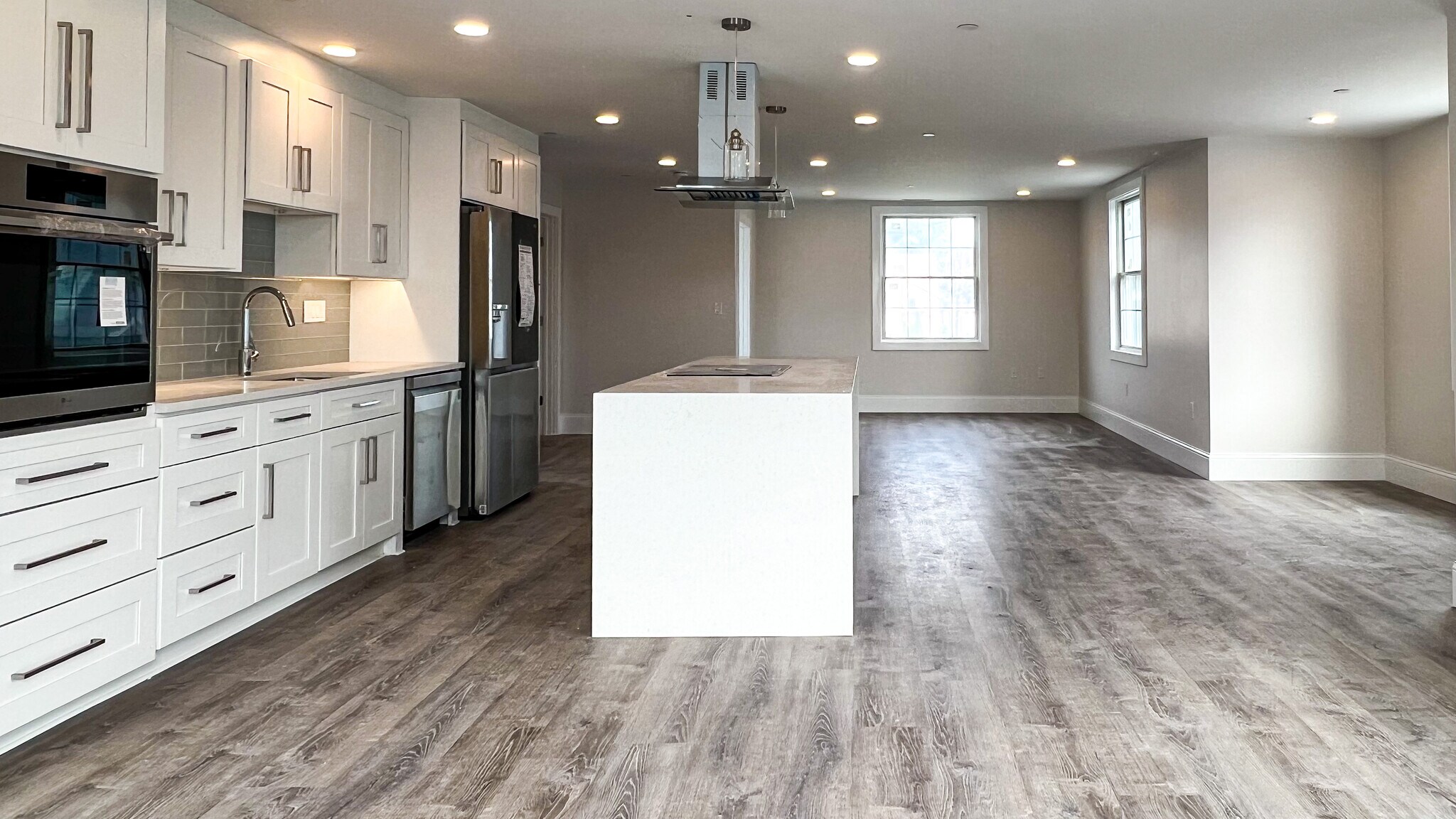 Building Photo - 131 Cambridge St