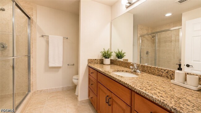 Building Photo - 13100 Bella Casa Cir