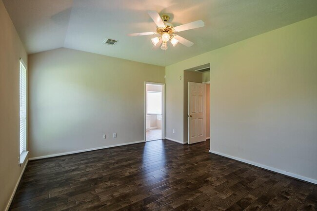 Building Photo - 23 Heron Hollow Ct