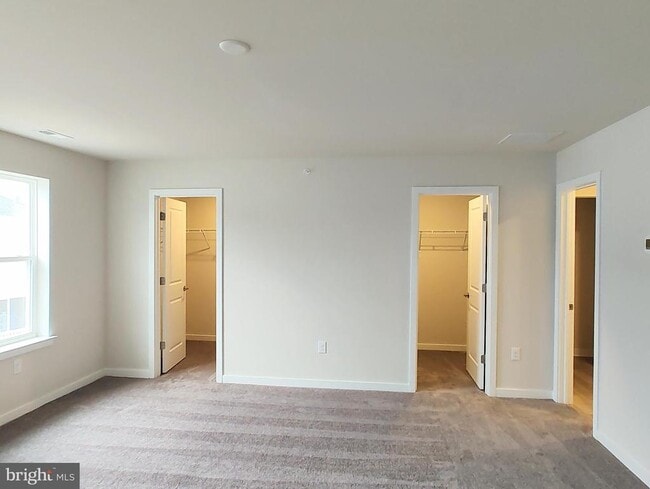 Building Photo - 3 Wafer Aly