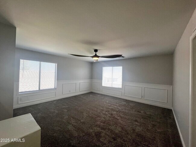 Building Photo - 37061 W Bello Ln
