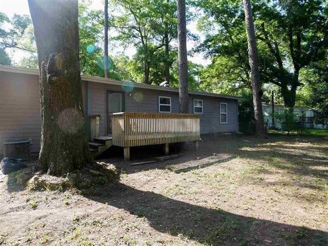 Building Photo - 5022 Ruthenia Rd