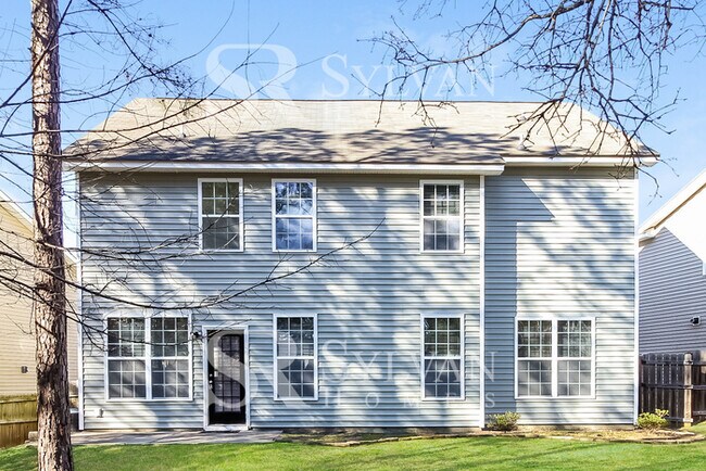 Building Photo - At Last, This Is What You Have Been Searching For!