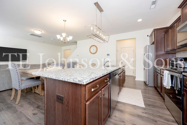 Building Photo - 5624 Baverhof Dr