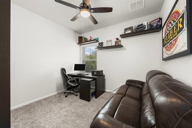 Building Photo - 24802 Landolfi Dr