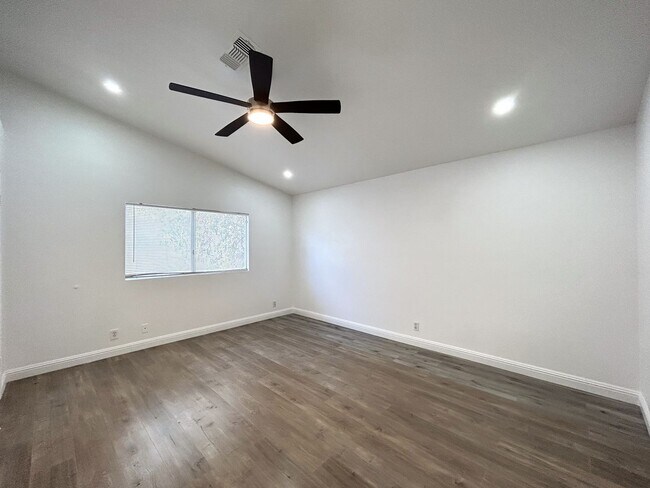 Building Photo - AVAILABLE NOW! GORGEOUS 3 Bedroom 2 Bathroom Cathedral City POOL HOME WITH SOLAR!