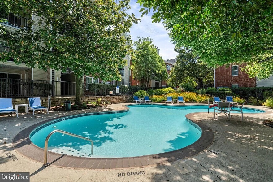 Building Photo - 3311 Wyndham Cir