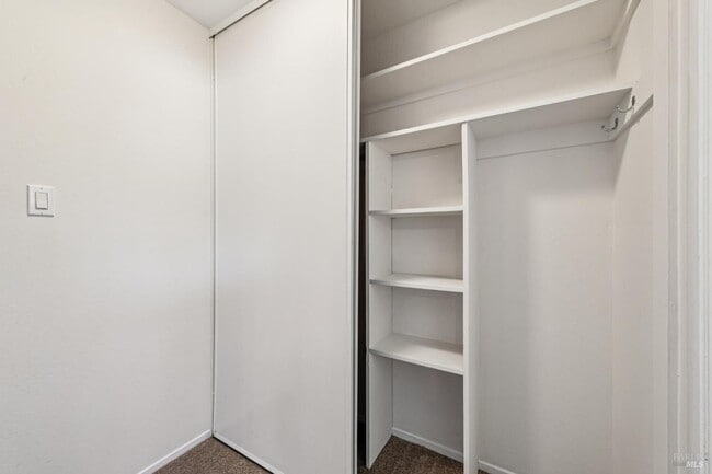 Building Photo - 83 Pixley Ave