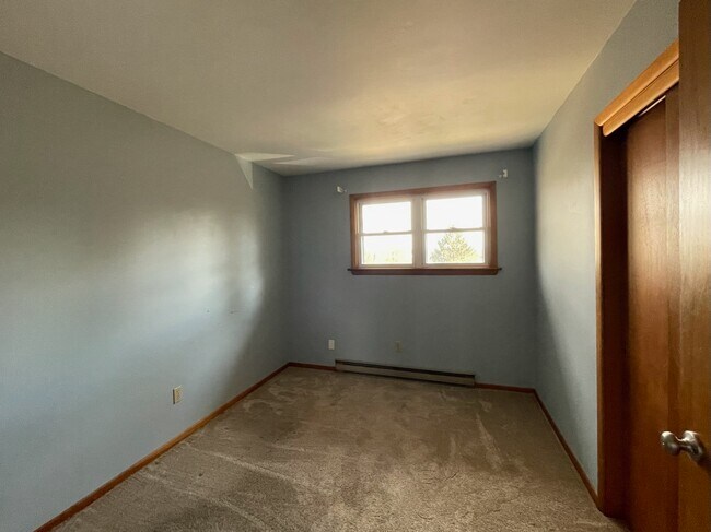 Building Photo - 4408 Circle Dr