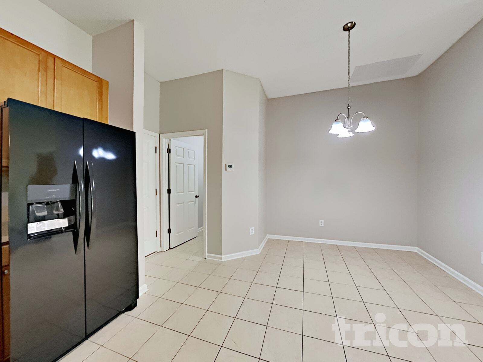 Building Photo - 10979 Apple Blossom Trail E