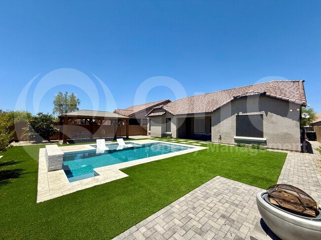 Building Photo - 4927 W Magdalena Ln