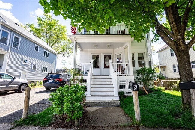 Primary Photo - 6 Putnam St