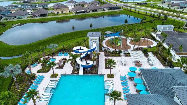 Building Photo - Lakeside Luxury in Parrish - 5 Bedroom BRA...