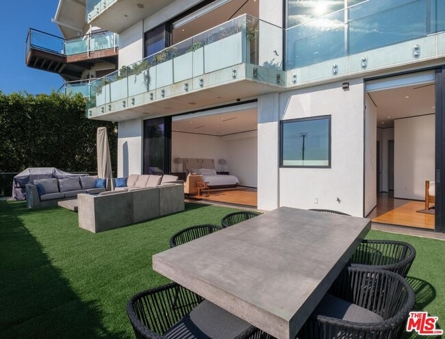 Building Photo - 17816 Porto Marina Way