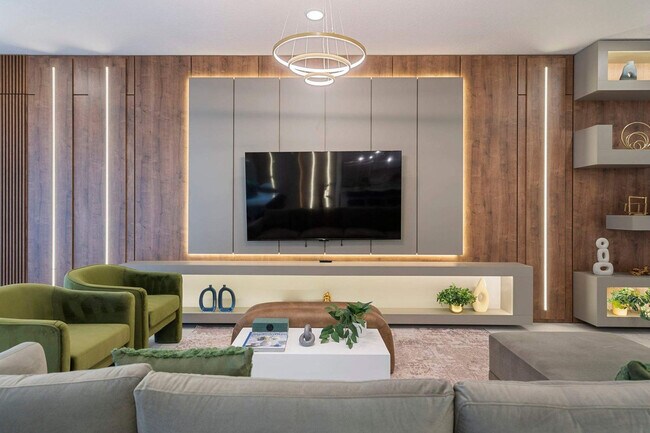 Building Photo - 5911 High Seas Dr