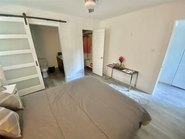 Building Photo - 412 Pacific St