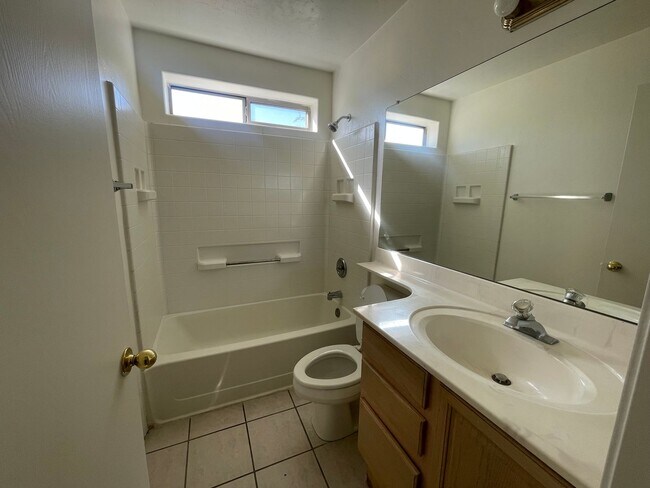 Building Photo - 3669 S Camino Seco