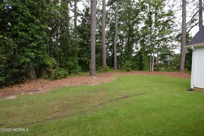 Building Photo - 4274 Pinehurst Ct