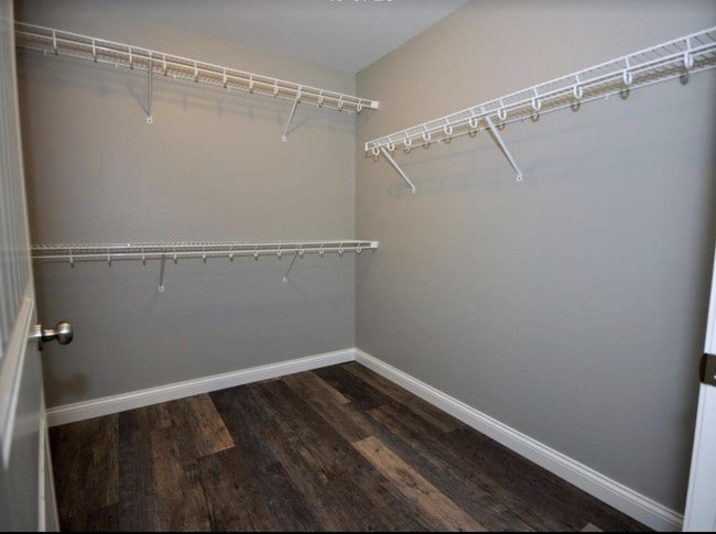 Building Photo - 252 Seminole St