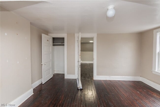 Building Photo - 1446 Hopkins Ave