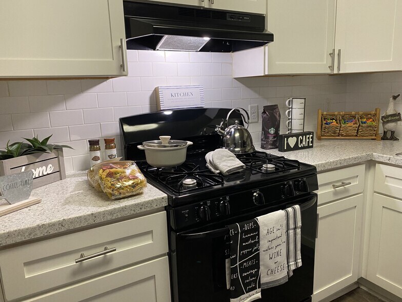 Stratford Ridge 2560 Delk Rd Marietta GA 30067 Apartment Finder