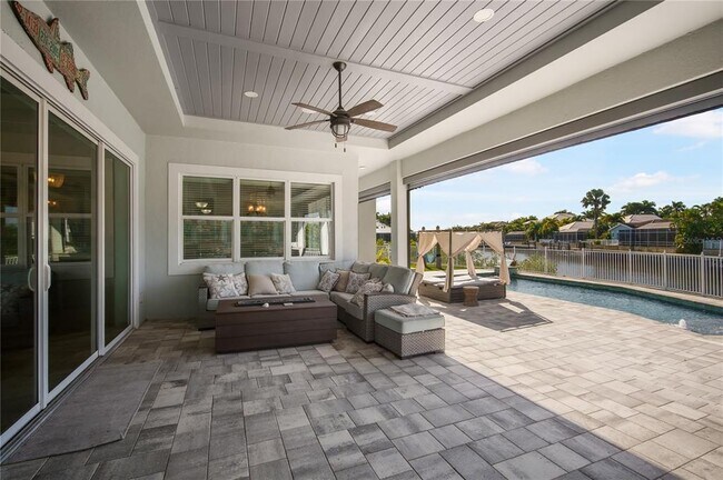 Building Photo - 718 Pinckney Dr