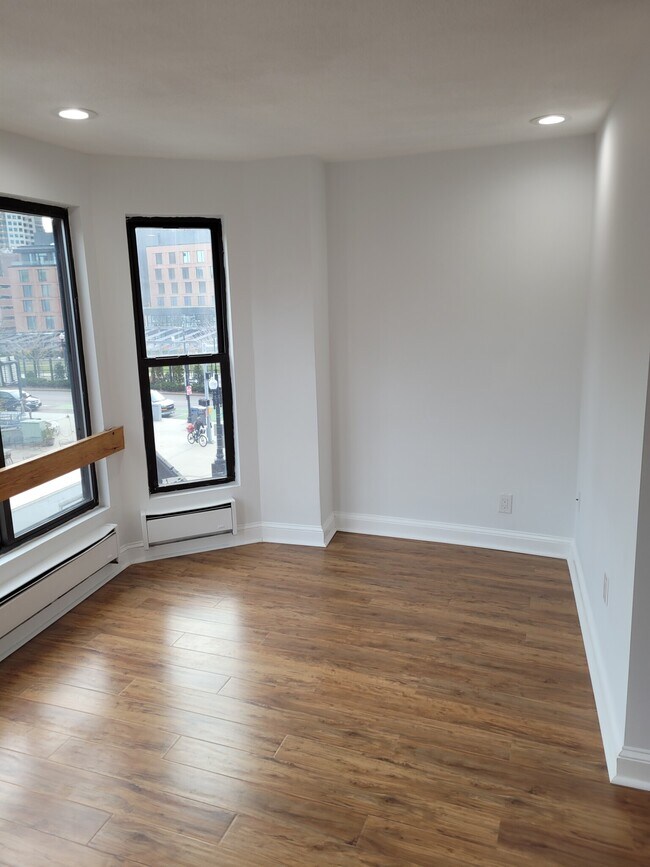 Primary Photo - 226 Hanover St