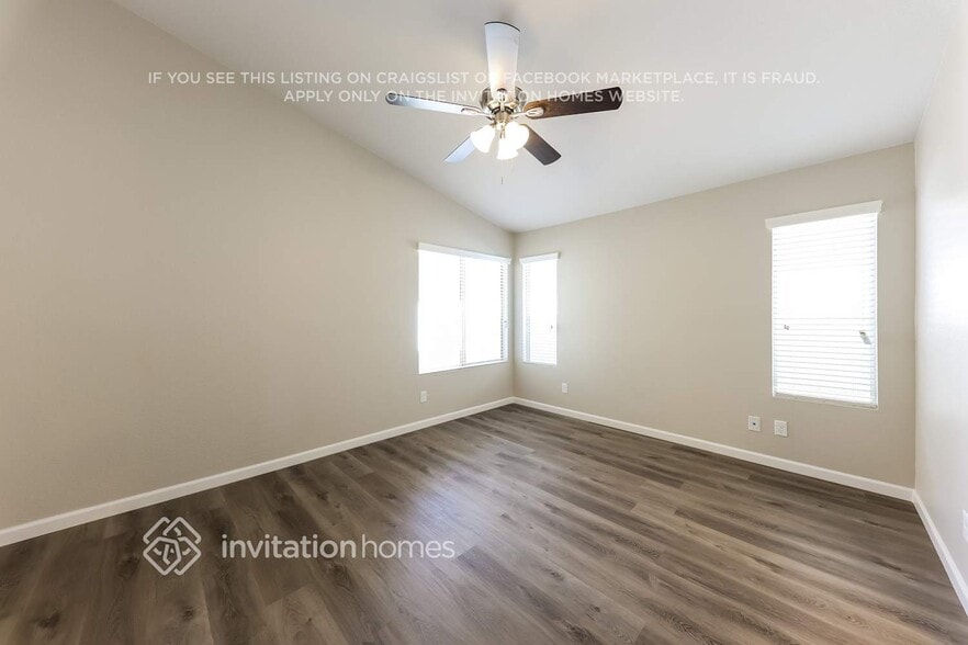 Building Photo - 5029 W Kerry Ln