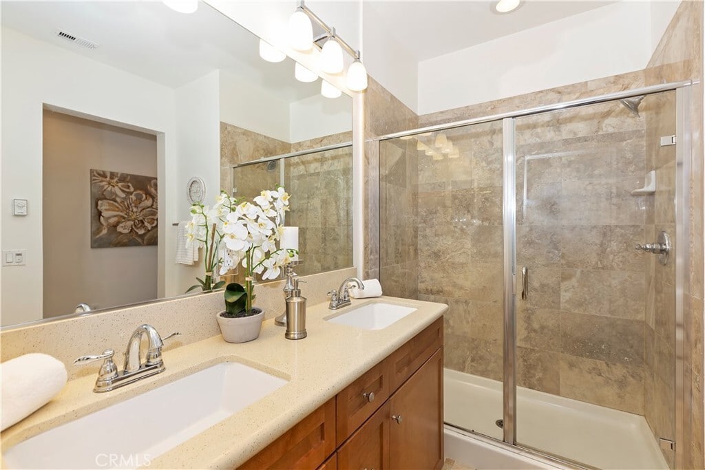 3rd floor master bathroom - 335 S Glendora Ave