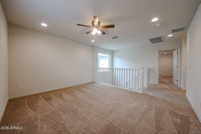 Building Photo - 9009 W San Miguel Ave